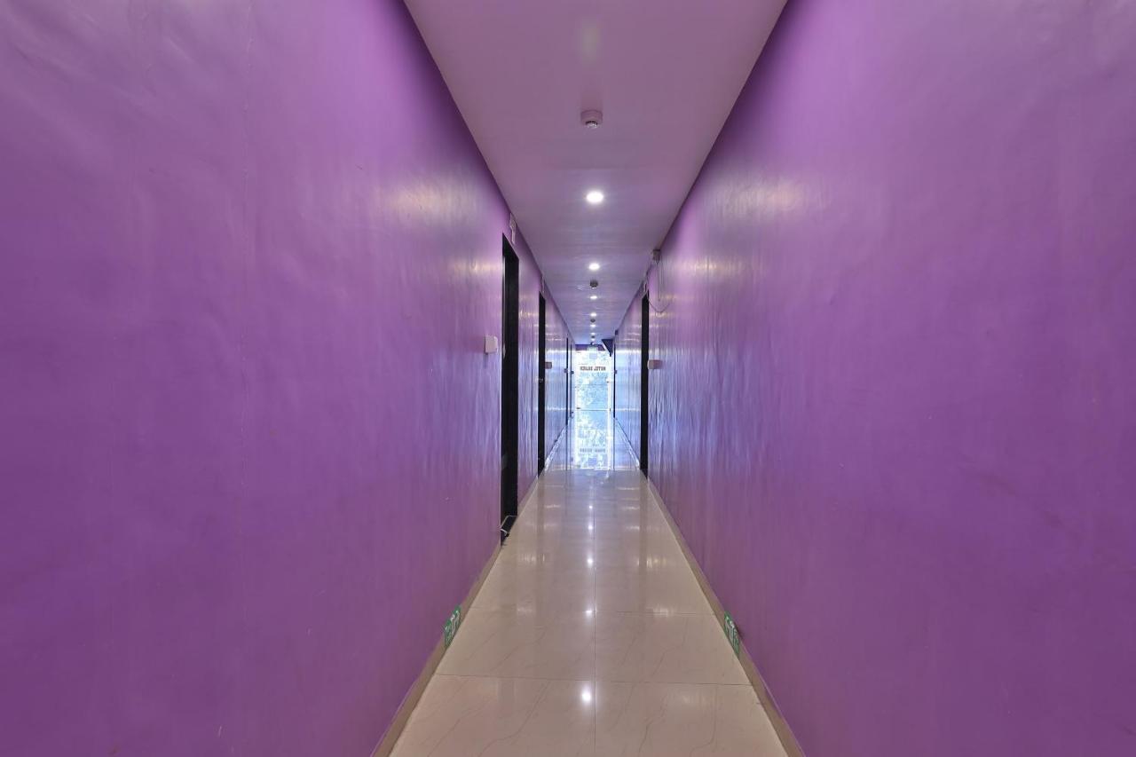 Oyo 24833 Hotel Silver 达曼 外观 照片