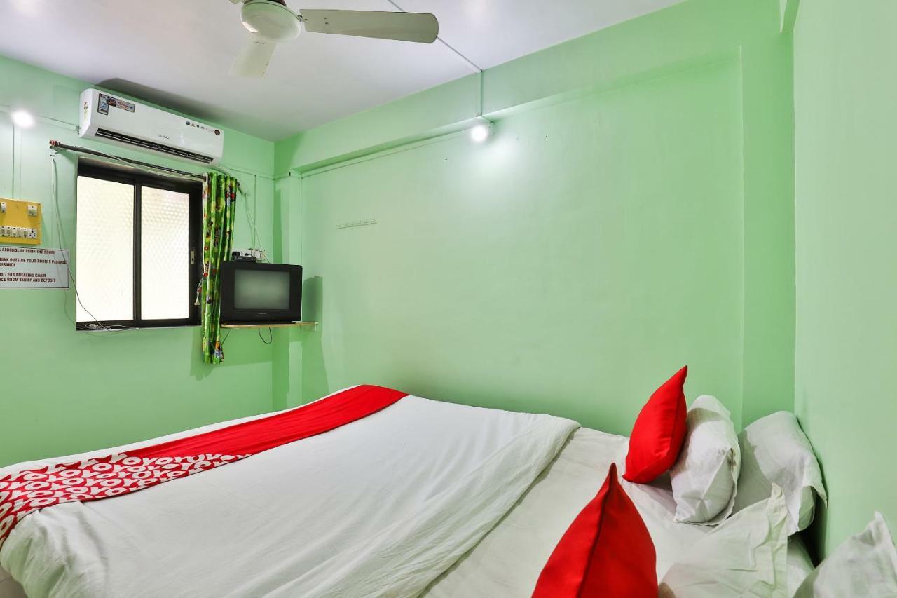 Oyo 24833 Hotel Silver 达曼 外观 照片